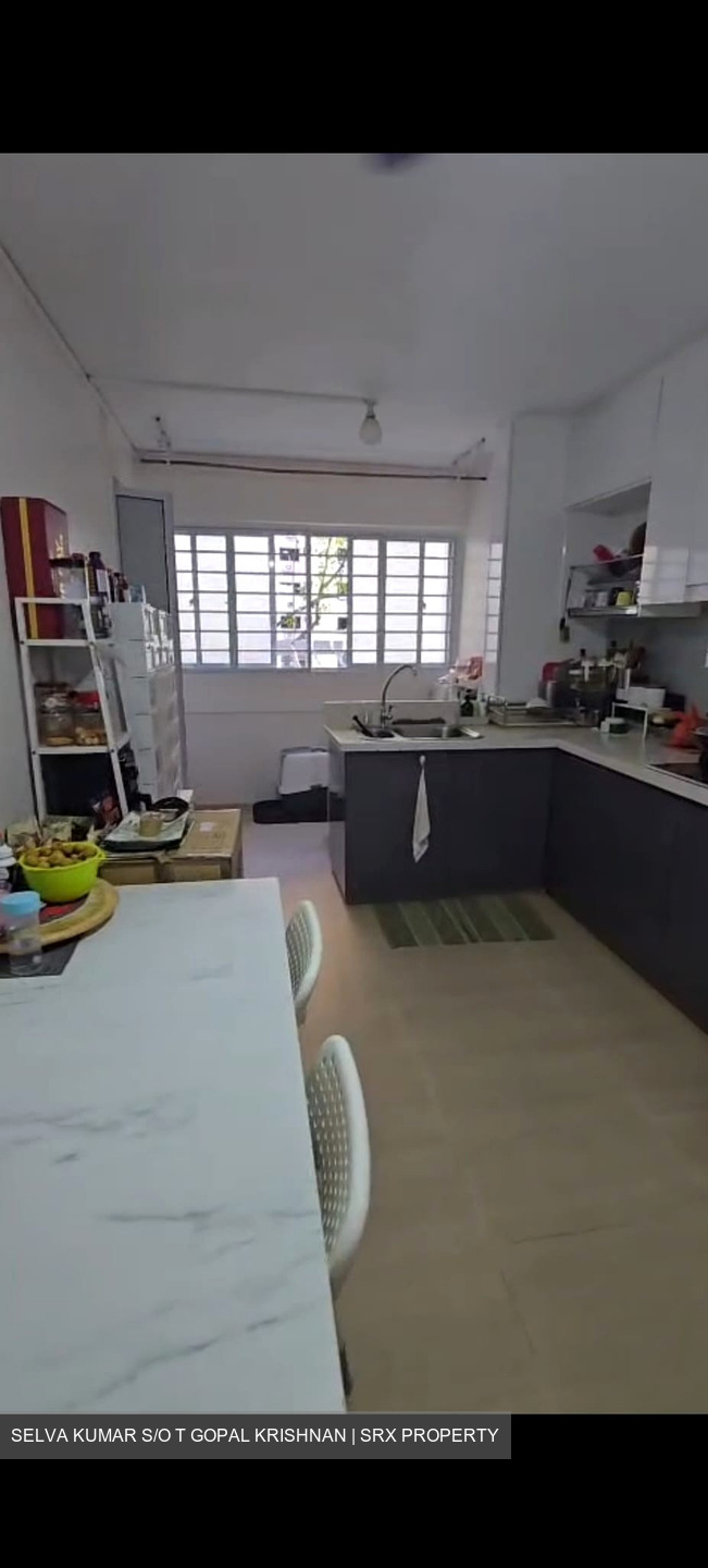 Blk 244 Jurong East Street 24 (Jurong East), HDB 3 Rooms #589356701